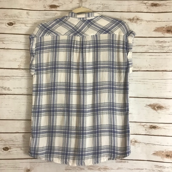 Rails Rolled Sleeve Plaid Shirt - Super Soft! - Picture 4 of 5